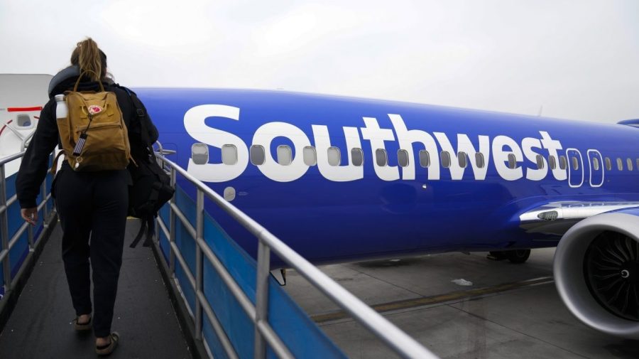 Bullet strikes Southwest Airlines flight in Dallas