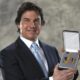 Tom Cruise awarded highest Navy honor for a civilian