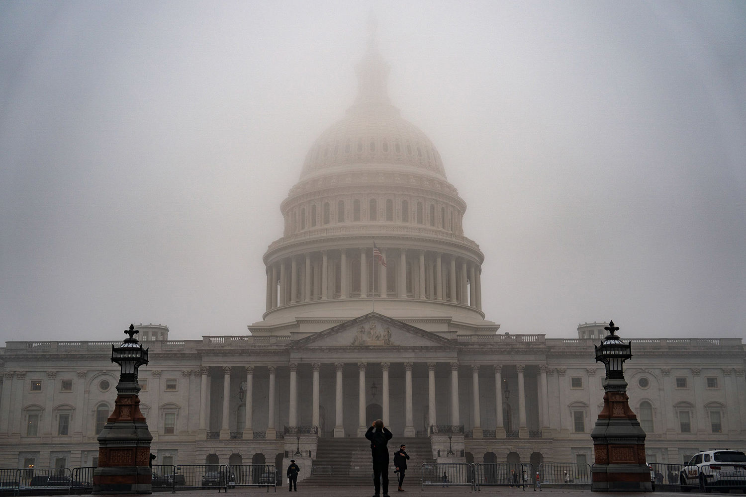 Congress passes bill to avert government shutdown ahead of holidays