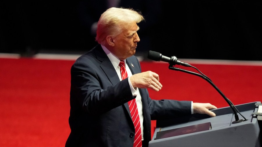 Trump plans barrage of Day 1 executive actions on border, energy, federal workforce