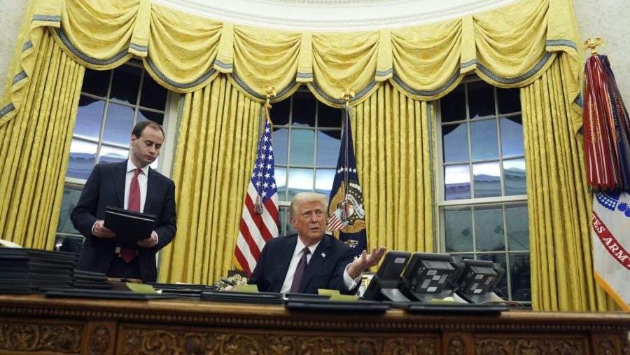 Trump signs executive order recognizing only two sexes