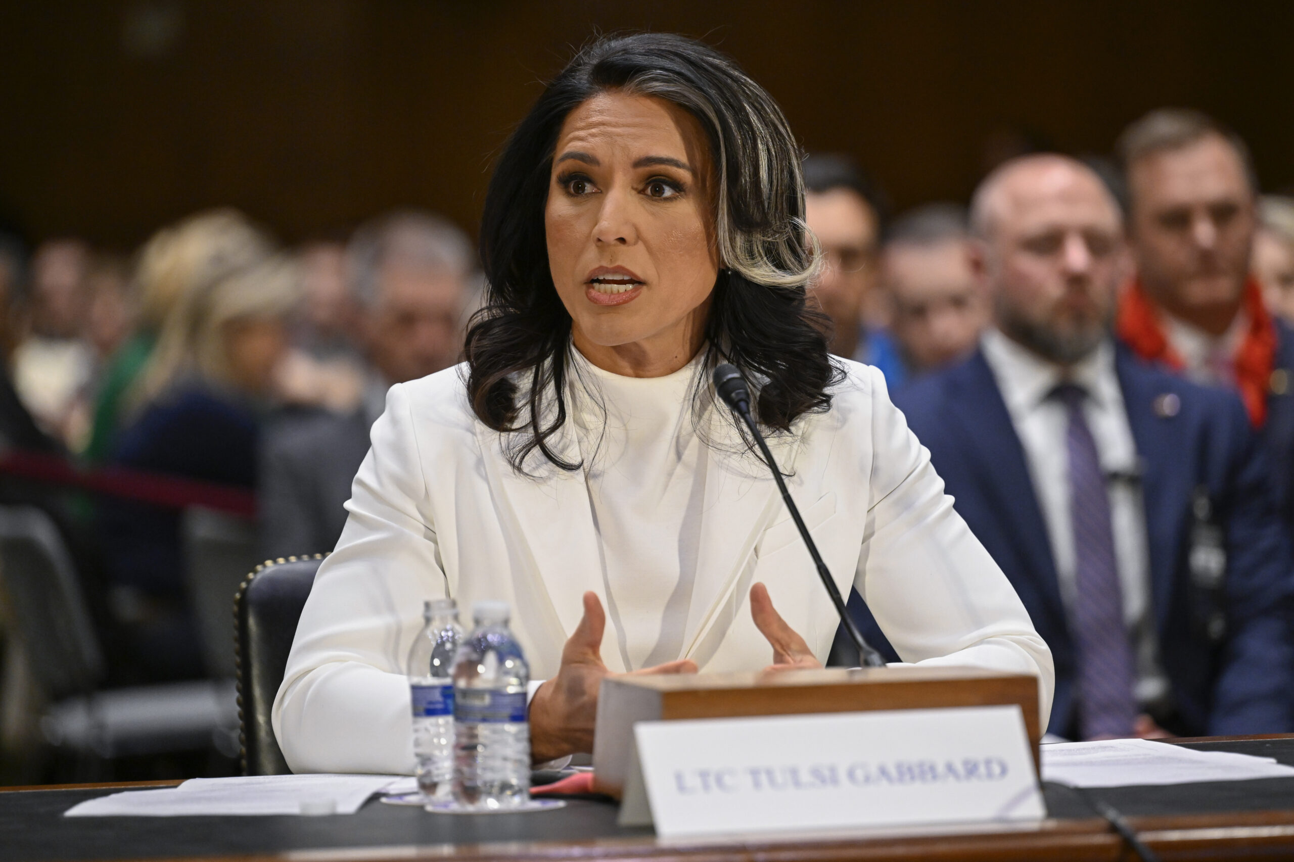 Gabbard clears key Senate hurdle with unanimous GOP support