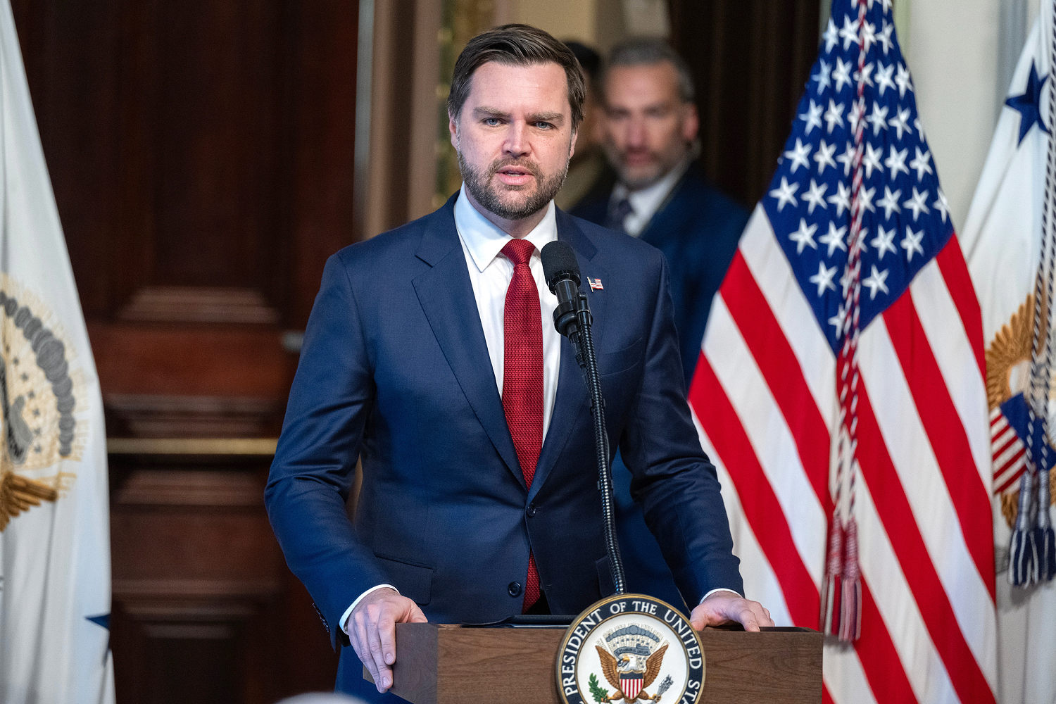 JD Vance just publicly turned his back on his law degree — and his oath of office