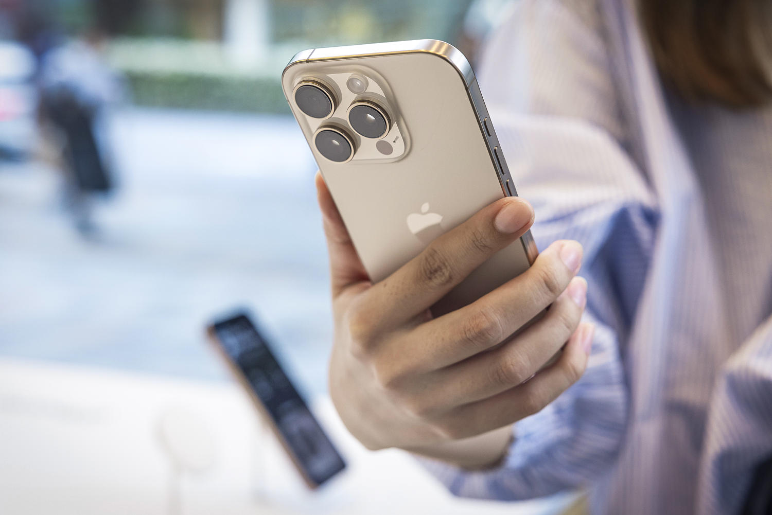 You say ‘racist,’ it writes ‘Trump.’ Apple looks to fix glitch in speech-to-text feature.