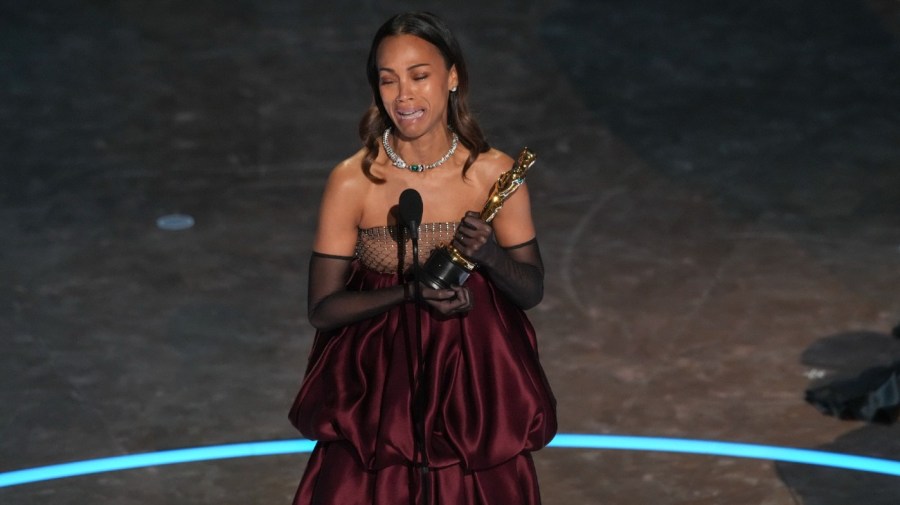 Zoe Saldaña thanks family after first Oscar win: ‘I am a proud child of immigrant parents’