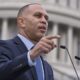 Jeffries: It’s important to have ‘strong, determined and dignified Democratic presence’ at Trump address