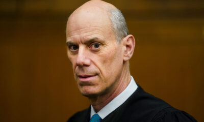 Appeals court rules against Trump motion to halt deportations block