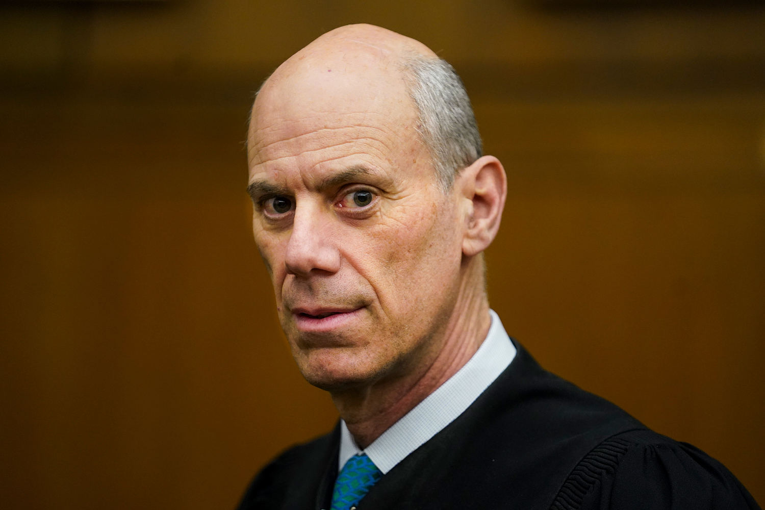Appeals court rules against Trump motion to halt deportations block