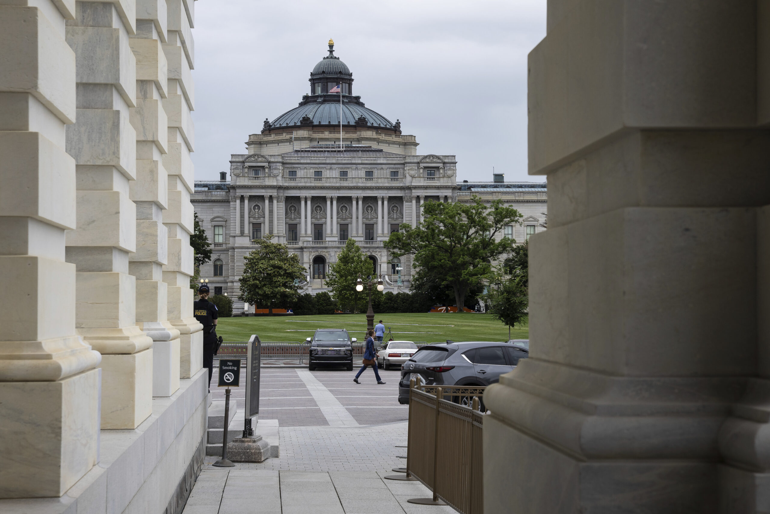 GOP leaders draw the line at Trump’s Library of Congress takeover
