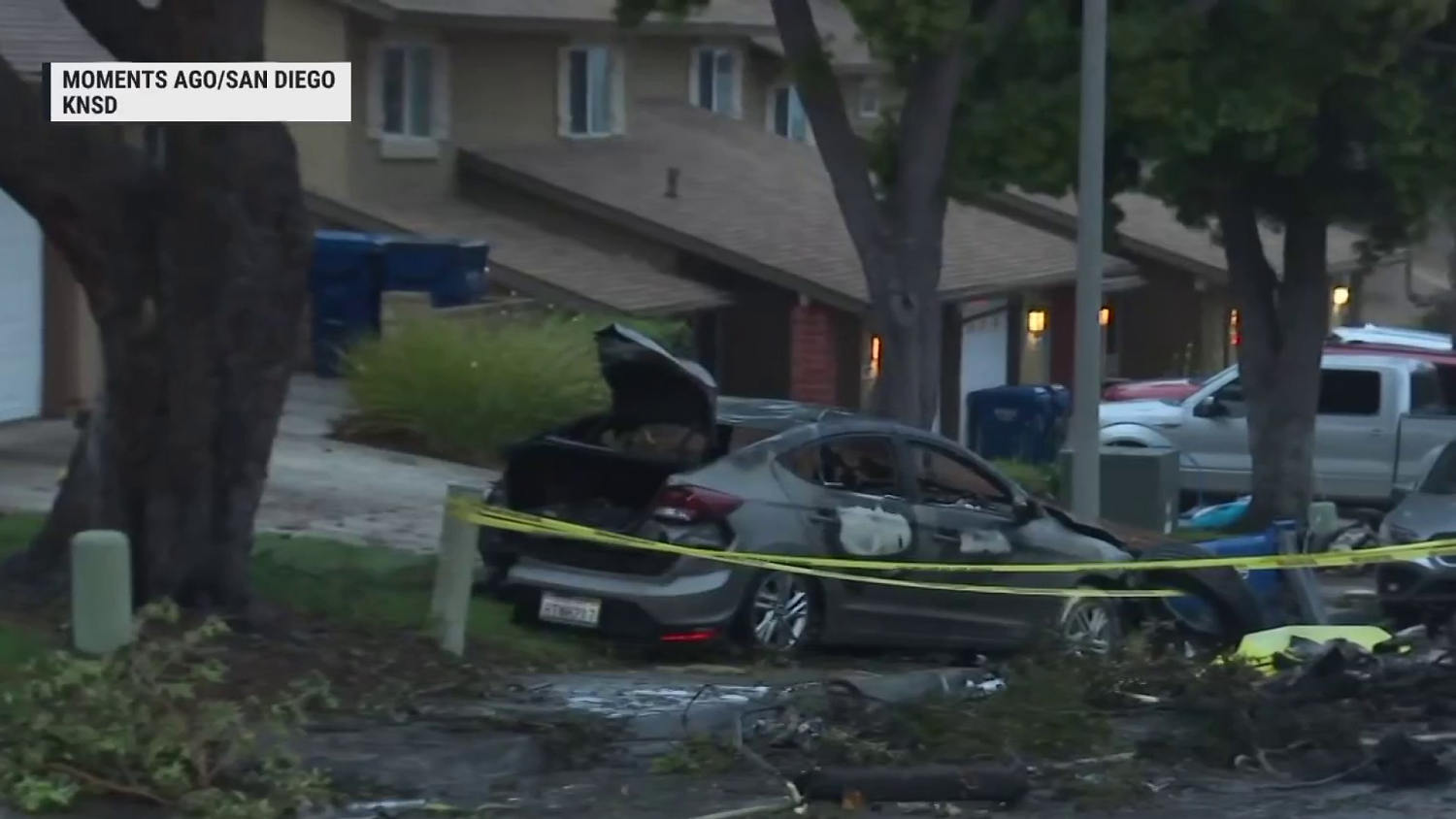 Small plane crashes in San Diego neighborhood