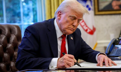 Appeals court temporarily helps Trump on tariffs appeal