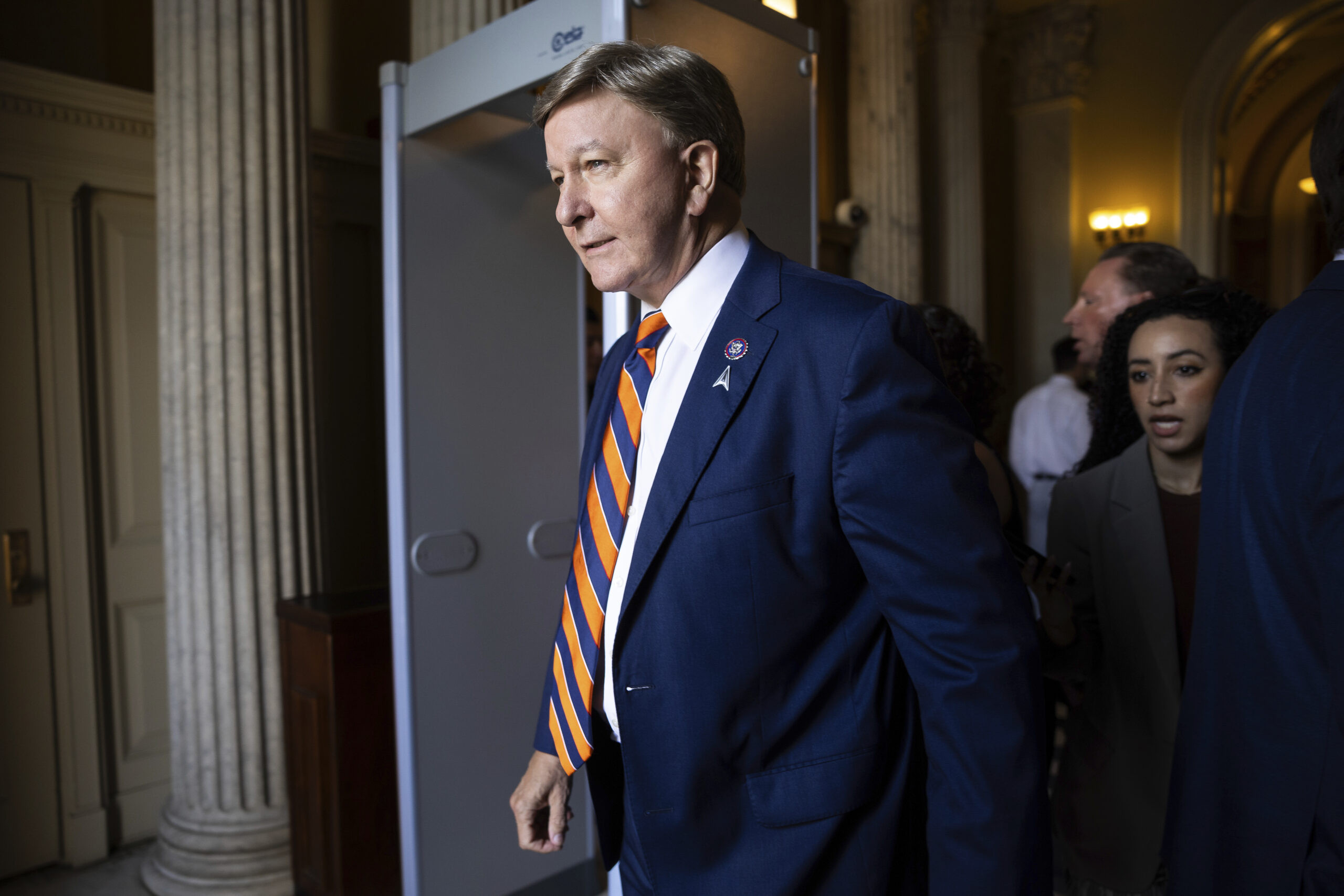 Most GOP lawmakers plan to skip Trump’s big parade