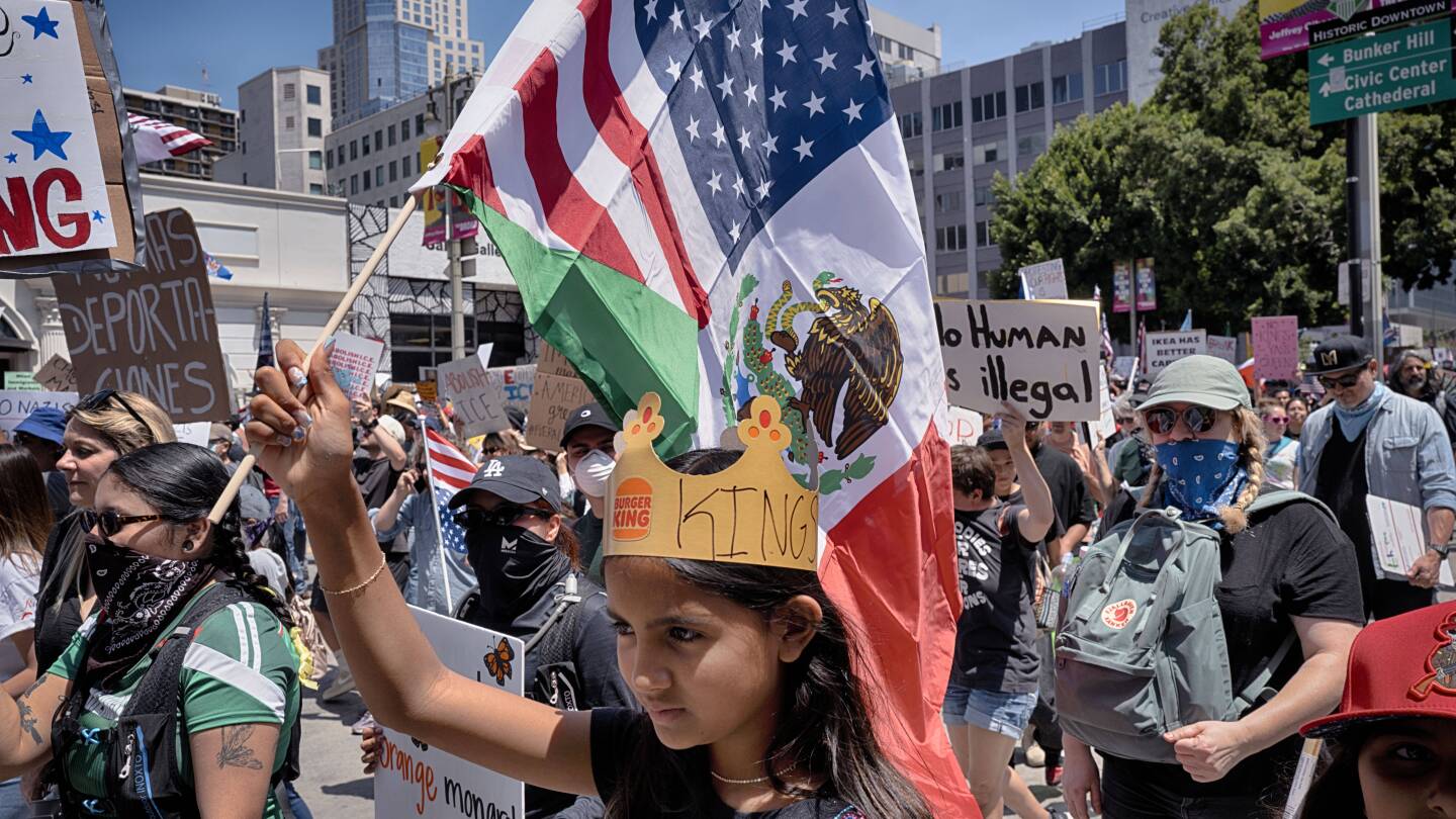 Cities brace for large crowds at anti-Trump ‘No Kings’ demonstrations across USA… Developing…