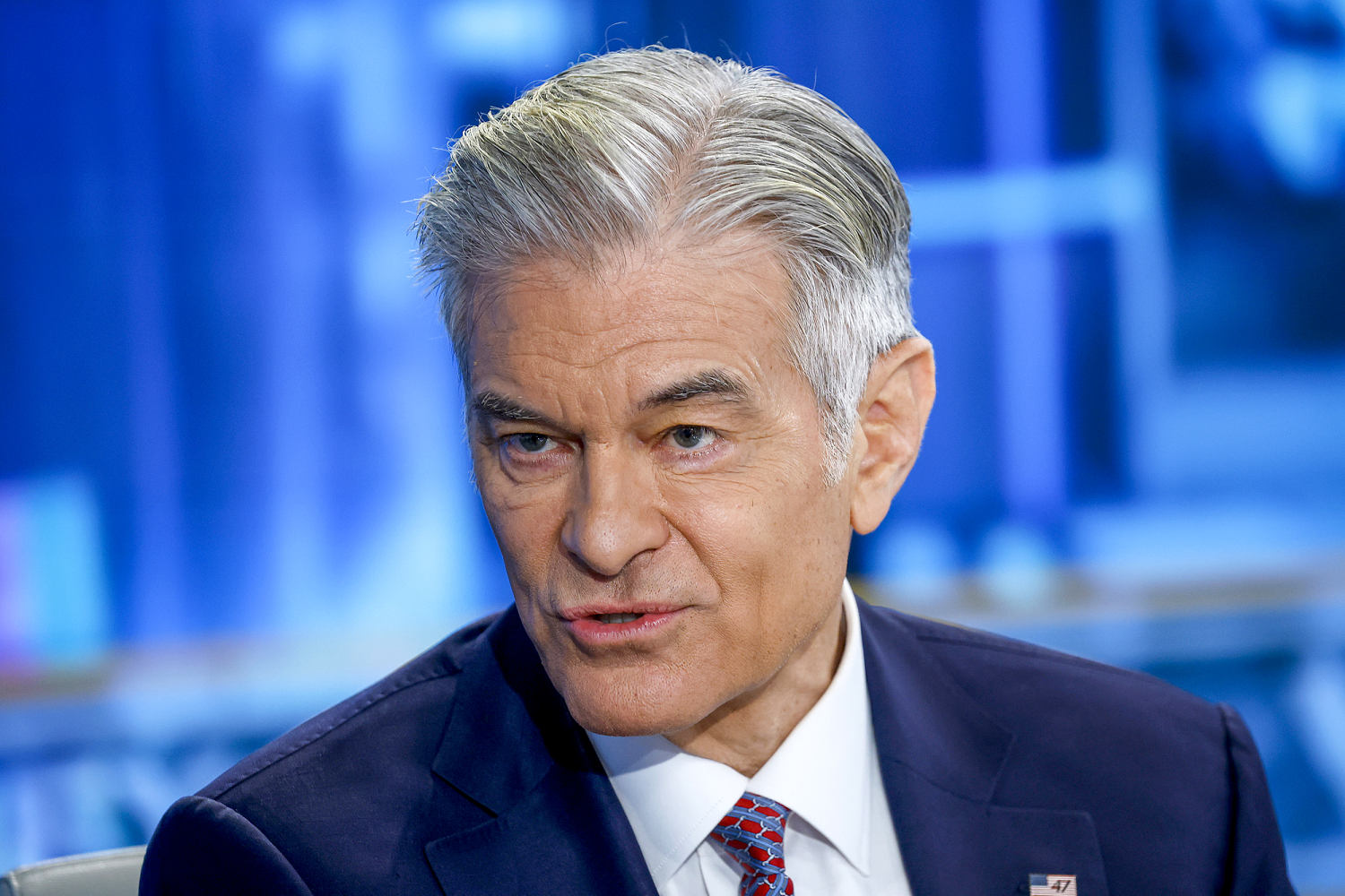 Dr. Oz tried to use carrot cake to shame people about ‘real food.’ It didn’t go well.