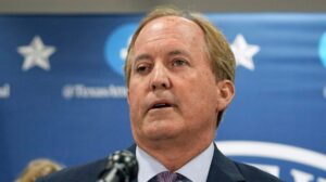 Judge expands Paxton restraining order against O’Rourke over Texas Dems fundraising