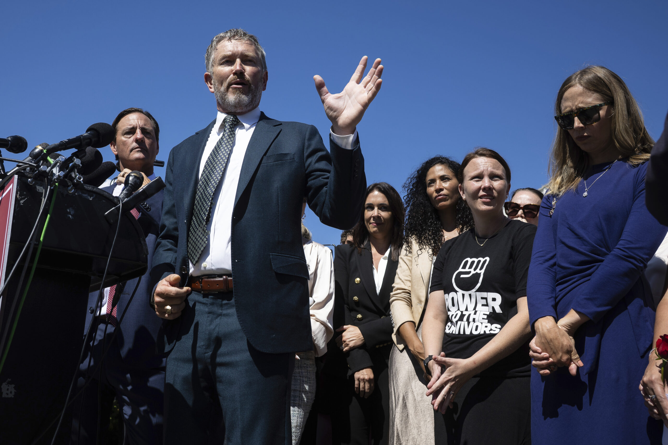 Massie implores GOP colleagues to help force vote to release Epstein files