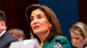Hochul Enderses Mamdani for New York City City Mayor