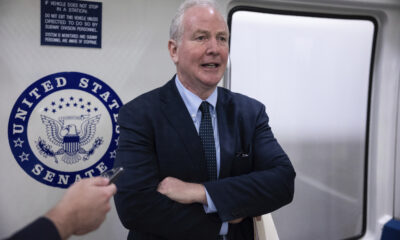 Democrats dig in on shutdown after White House layoff threat