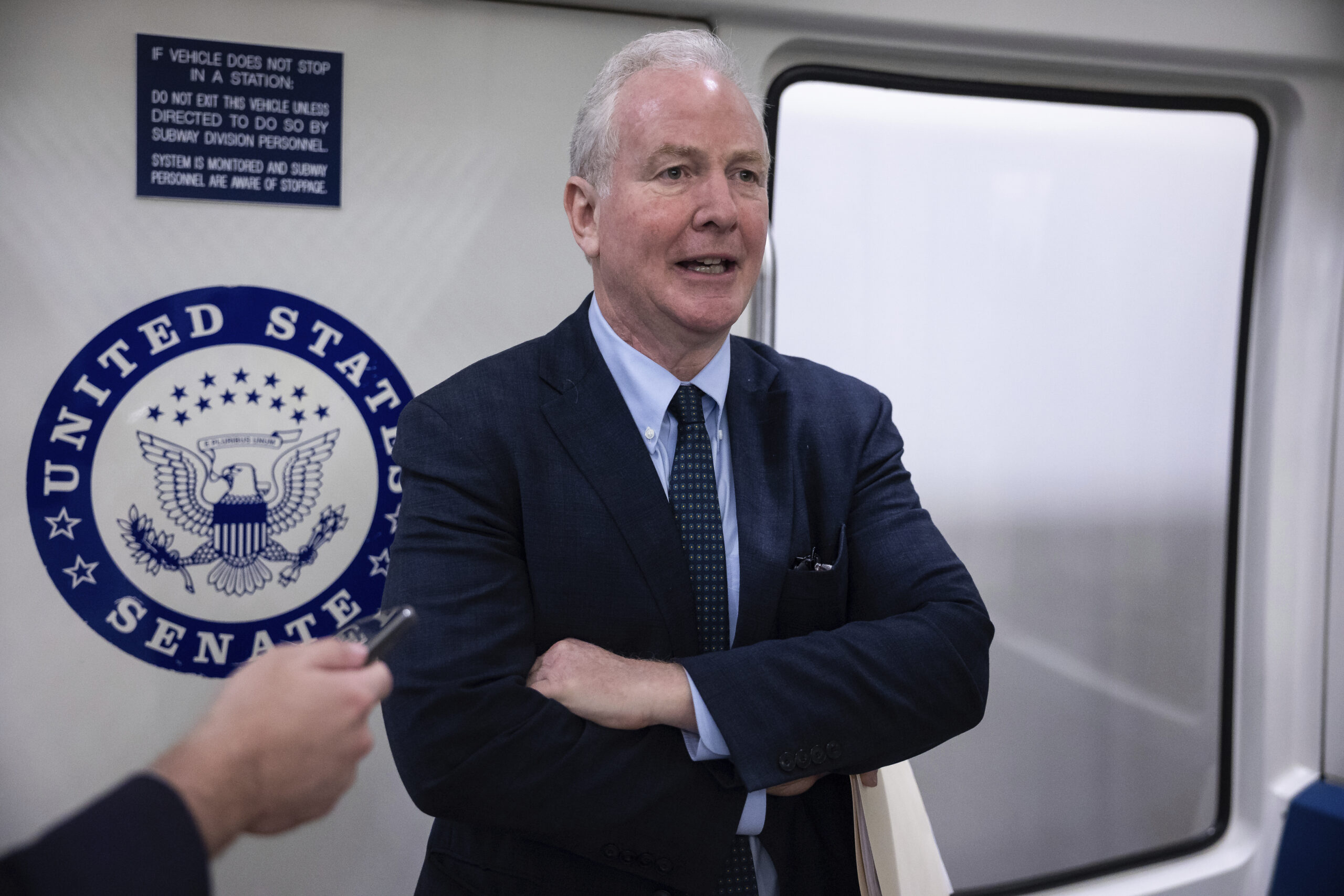 Democrats dig in on shutdown after White House layoff threat