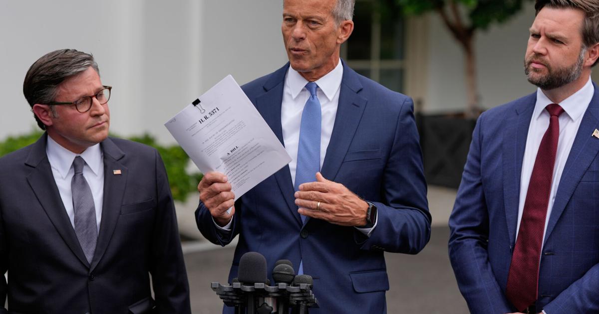 US government on brink of first shutdown in almost 7 years amid partisan standoff