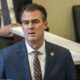 Oklahoma’s GOP governor speaks out against Texas troops in Illinois