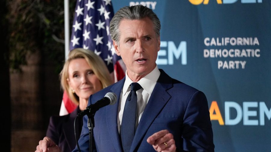 Newsom holding a rally in Texas after redistricting win in California