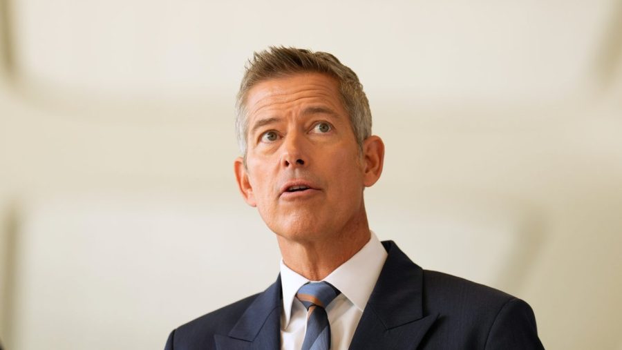 Duffy, FAA freeze flight reduction plan at 6%