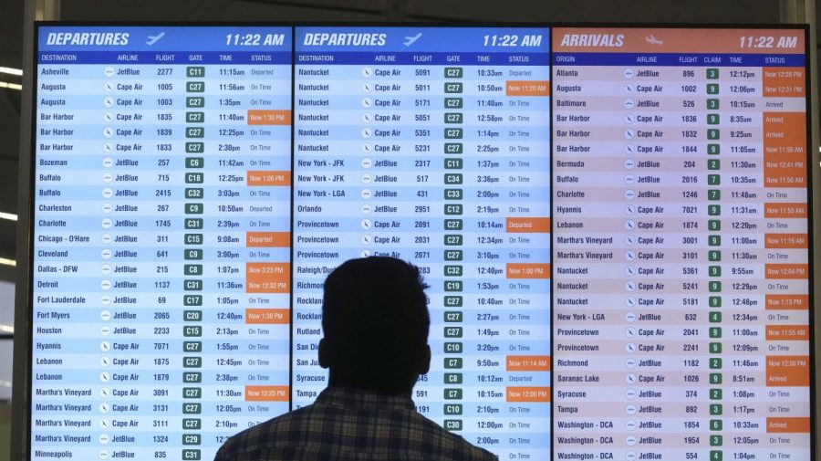 Post-Thanksgiving flight delays could continue into beginning of week