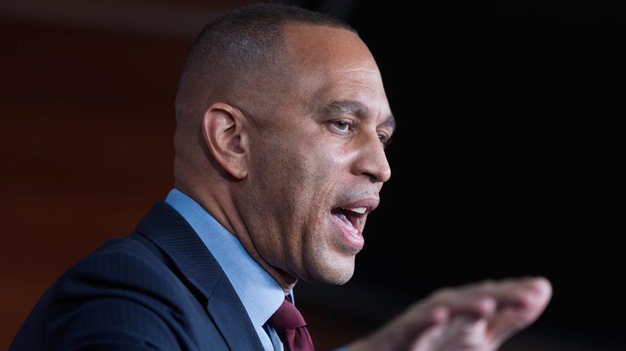 Jeffries backs Trump’s pardon of Cuellar: ‘Exactly the right outcome’