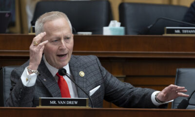 Offshore wind foes want to drag Trump into permitting bill spat