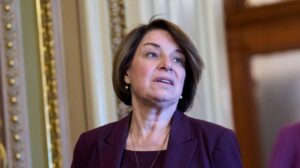 Klobuchar calls for investigation into ICE shooting