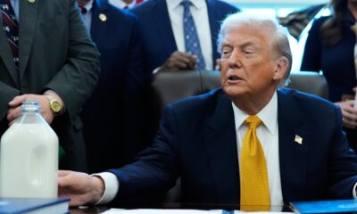 Trump signs law returning whole milk to school lunches