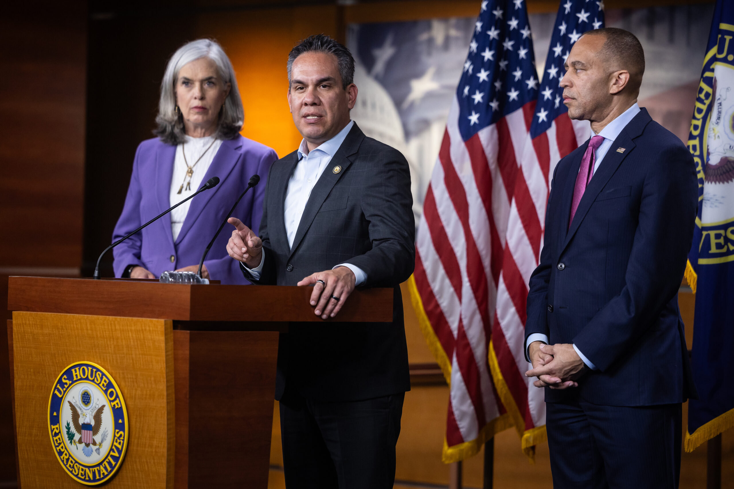 ‘Abolish ICE’? Many Democrats are ready to fund it — with conditions