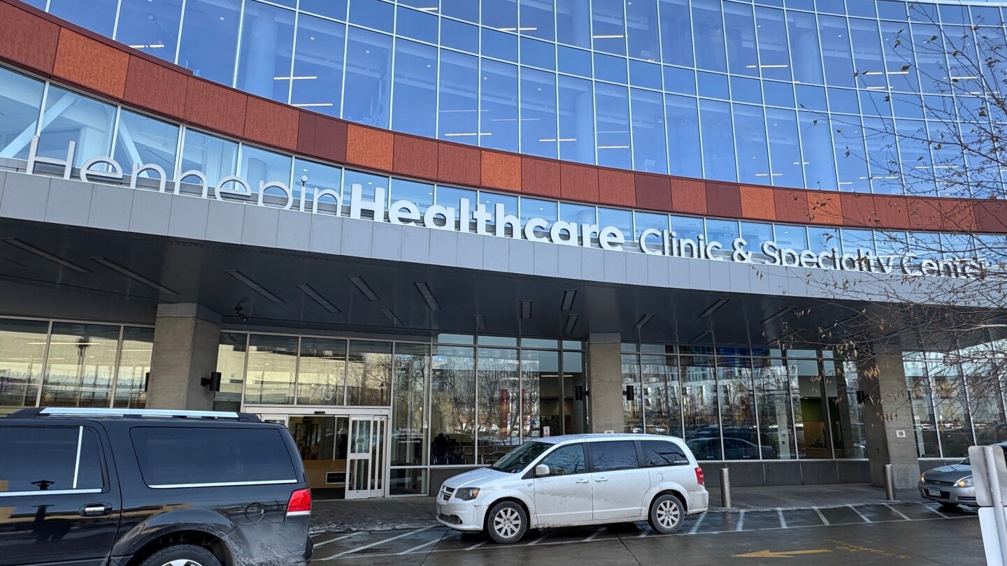 Doctors say Minnesota’s immigration crackdown elevates health crisis for patients