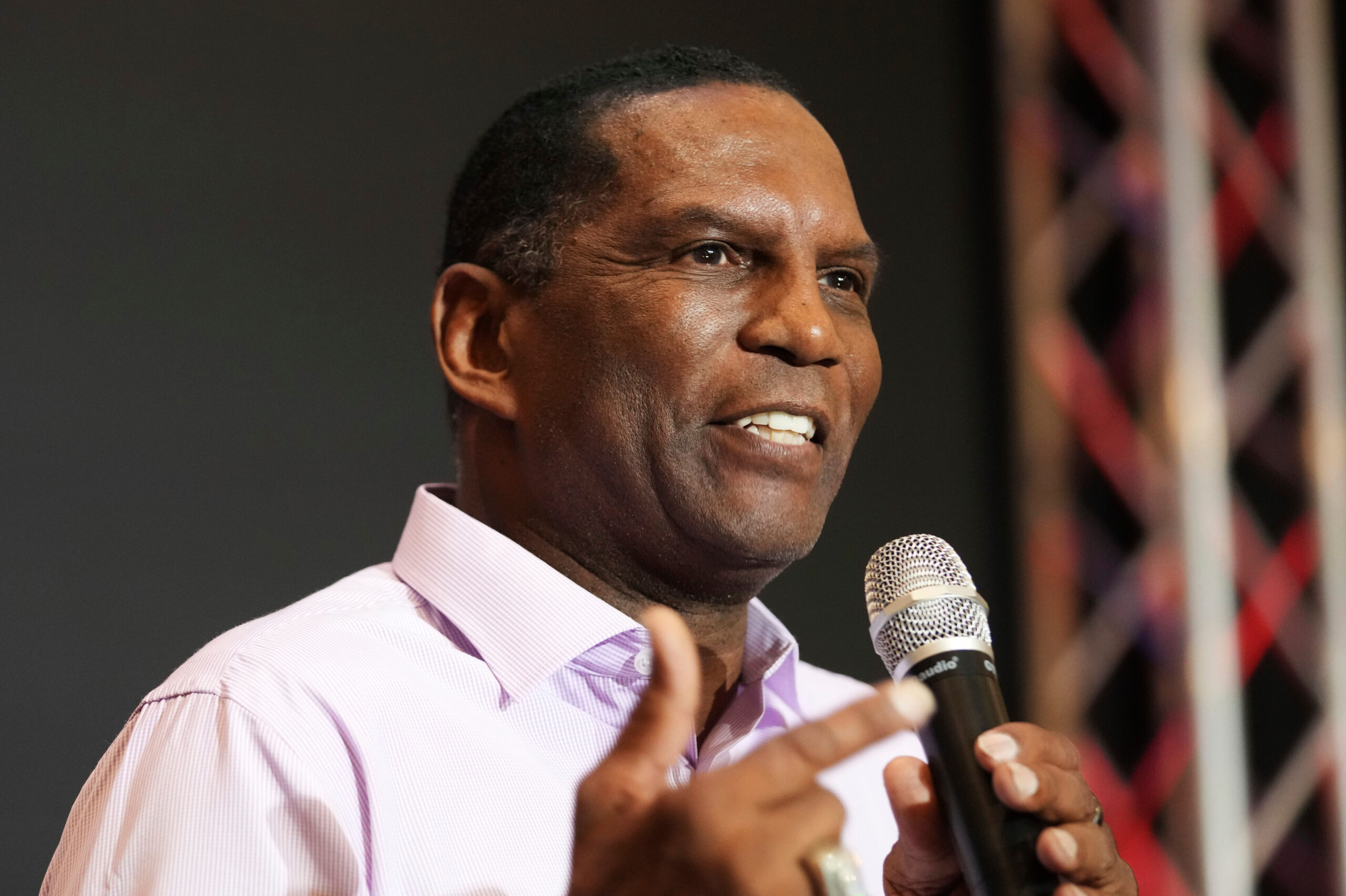 Utah Republican Burgess Owens announces he’ll retire at the end of this term