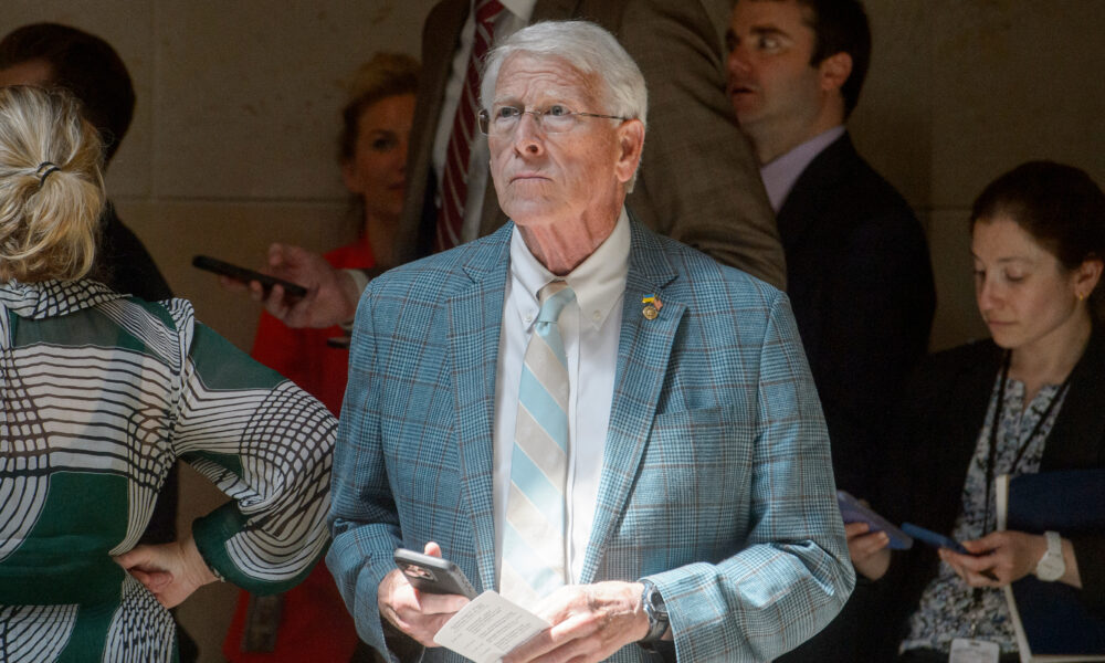 Congress moves to scrutinize AI use in federal court