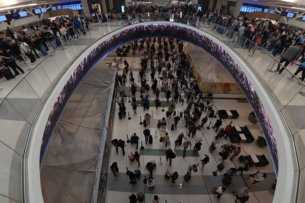 Trump says he’ll order pay for TSA agents as Senate works overnight