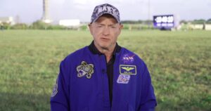 Sen. Mark Kelly slams Pete Hegseth for injecting Christian rhetoric into Iran war