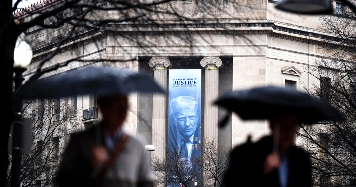 Privacy official resigns at DOJ’s Civil Rights Division as Trump menaces midterms