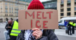 Trump administration tries to force Reddit to identify user who criticized ICE