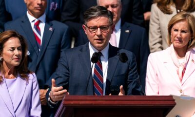 Republicans move forward on last-minute spy powers deal, teeing up late-night vote