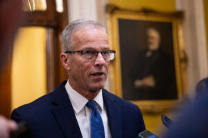 GOP senators urge Trump to find Iran exit plan as energy prices rise: ‘The clock is ticking’