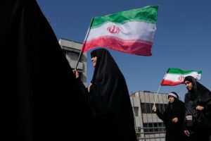 IRAN: STRAIT CLOSED AGAIN