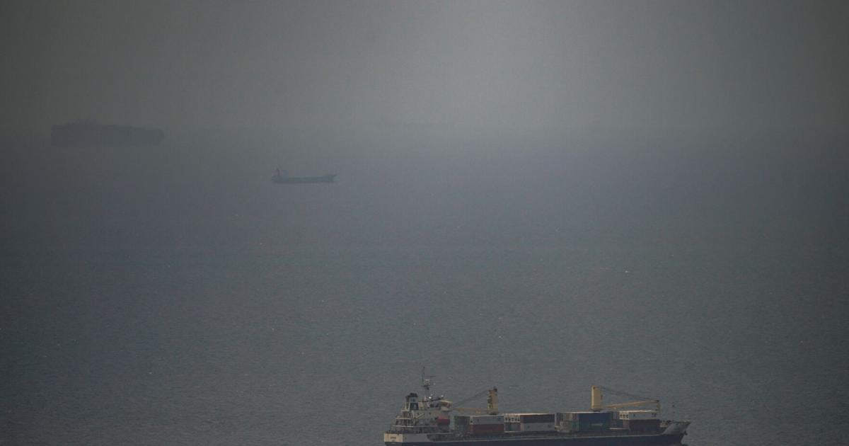 Trump orders US military to ‘shoot and kill’ Iranian small boats choking Strait of Hormuz