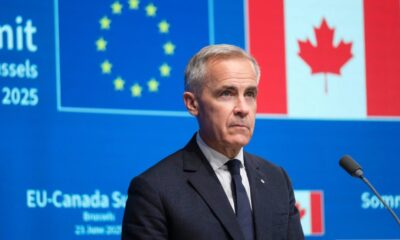 Carney takes jab at Trump after teleprompter goes down