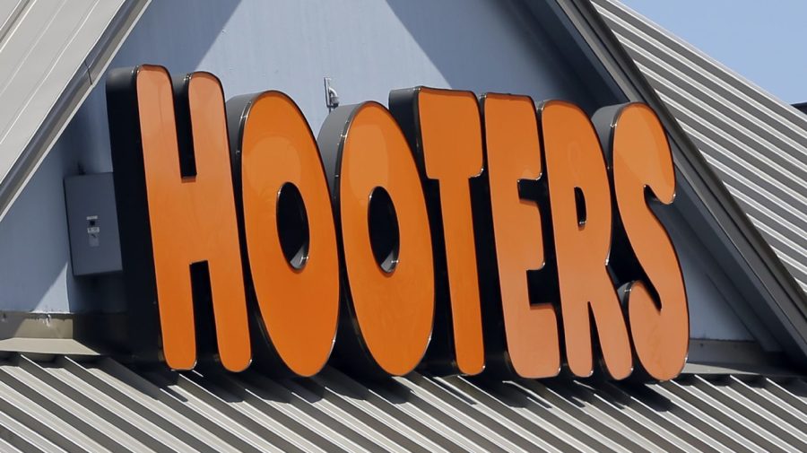 Hooters aims to rebrand as family-friendly restaraunt