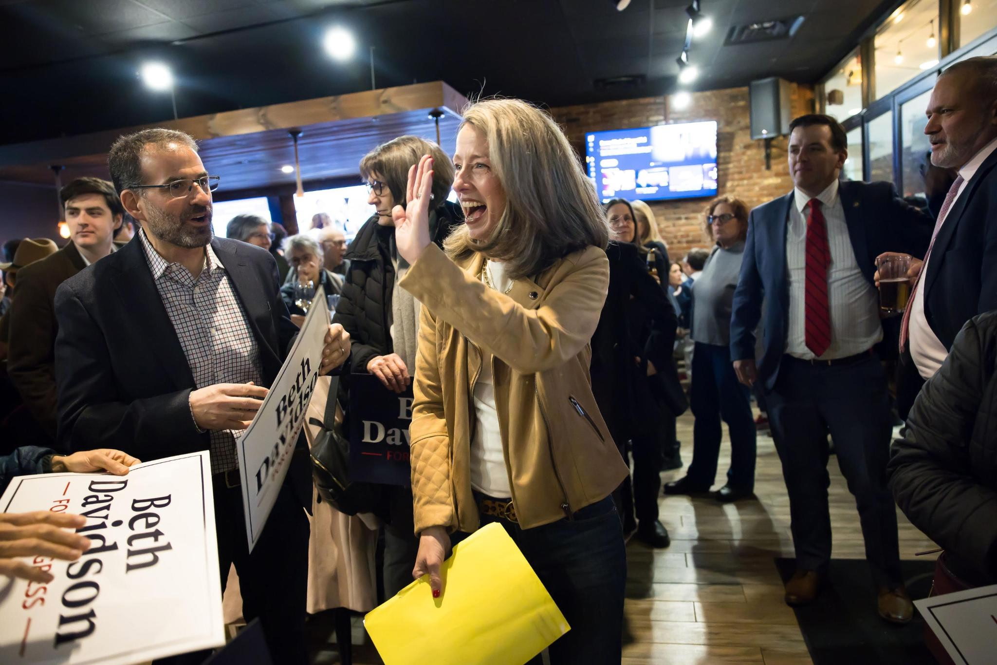 New poll shows Rockland County Legislator Beth Davidson leading the race for the Democratic primary to replace Republican Rep. Mike Lawler. 