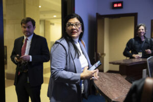 Democrats divided over failed Lebanon war powers resolution