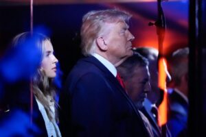 Live updates: Trump draws boos, some cheers at Madison Square Garden before NBA Finals Game 3 in New York