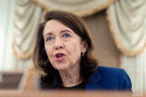 Key Democrats urge House to reject kids’ safety proposal